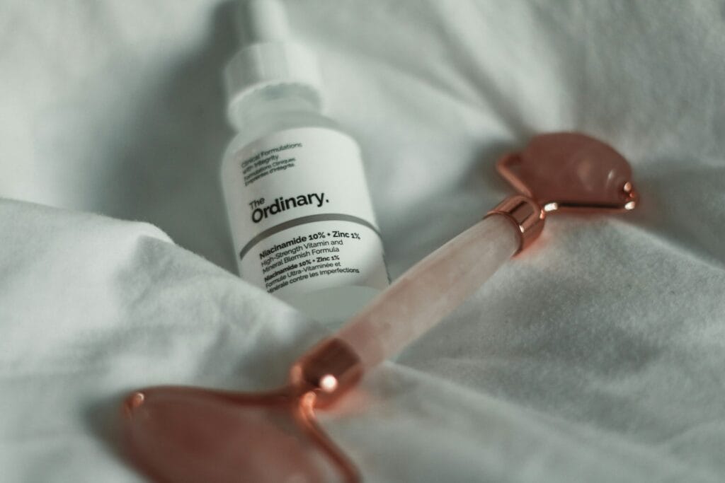 Luxury brightening serum bottle – best serums 2025