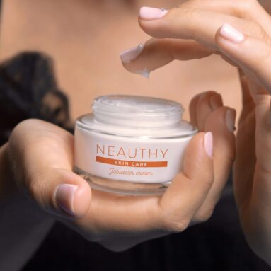 Best Night Creams for Overnight Repair (2025 Guide)